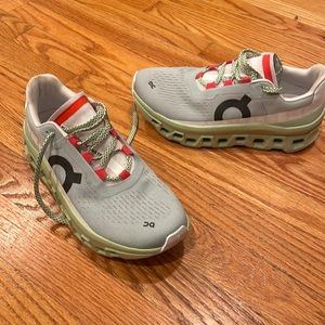 OnRunning Cloudmonster sneakers